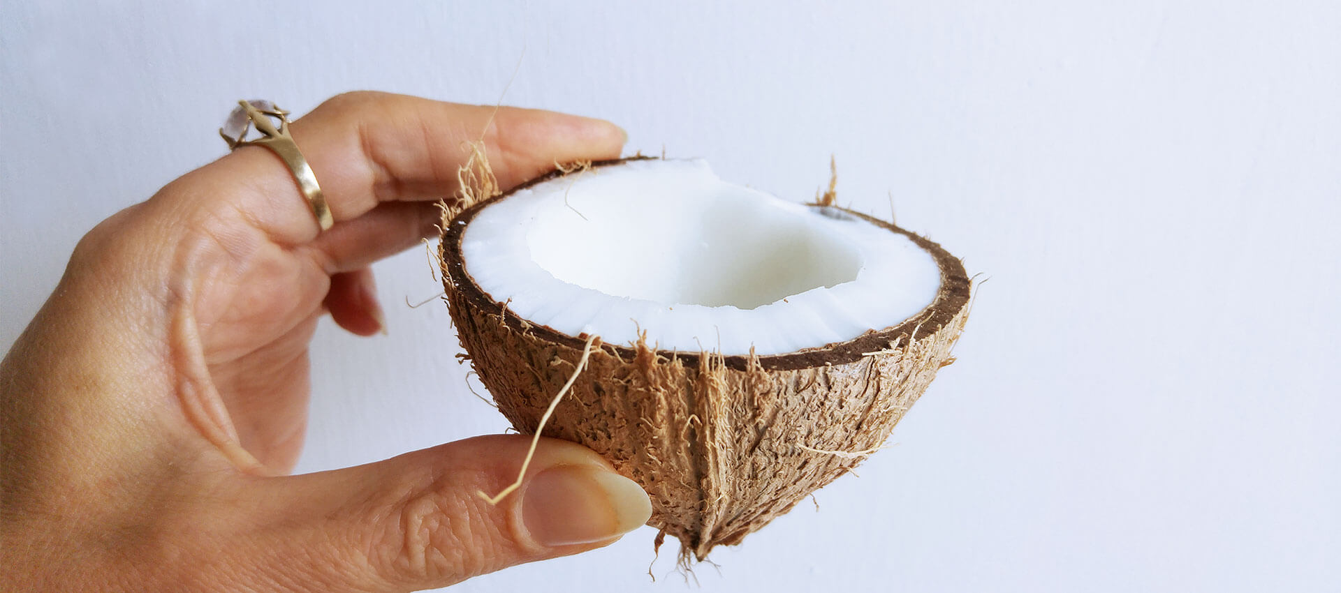 The amazing benefits of coconut oil for your skin
