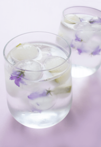 Coconut water lemonade with ginger