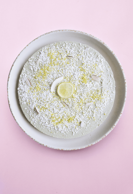 Raw sugar-free coconut lime cheesecake